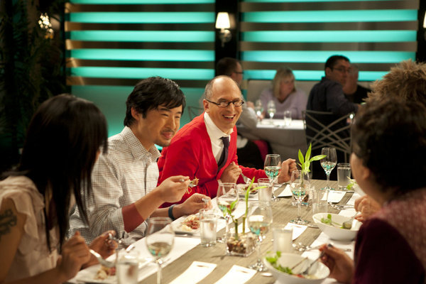 Still of James Oseland and Francis Lam in Top Chef Masters (2009)