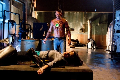 Still of Brian Austin Green and Erica Durance in Smallville (2001)