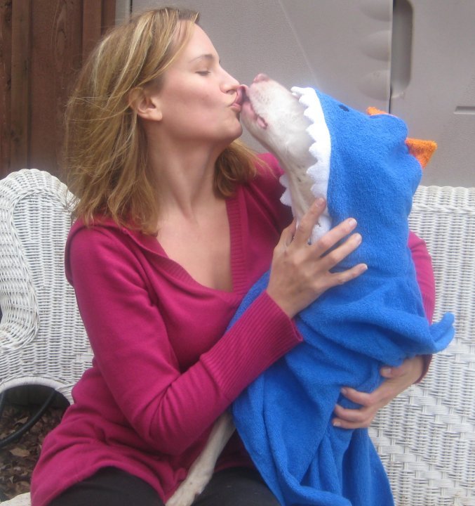 Auntie Jen kisses a 