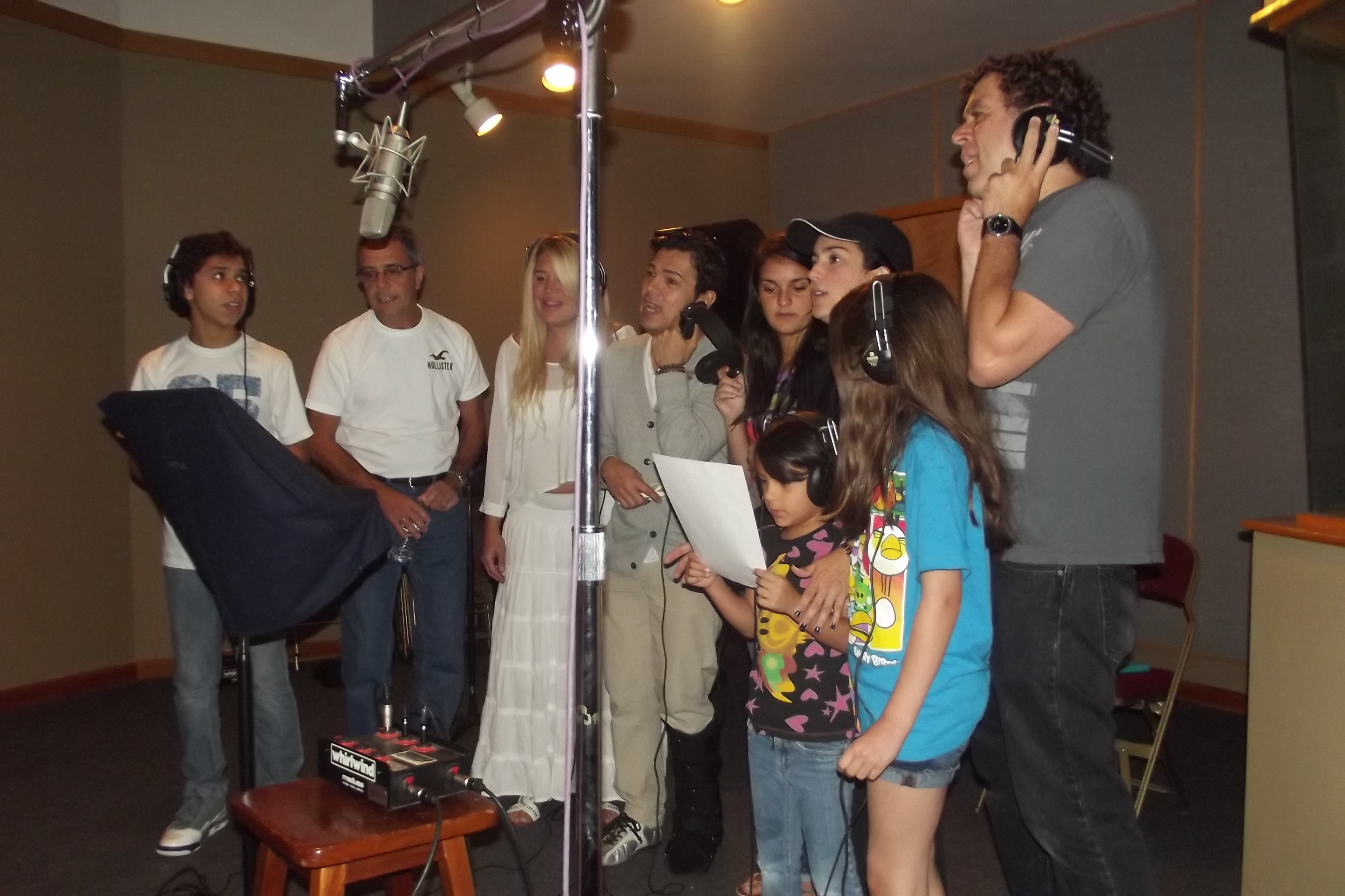 Recording Canto por La Paz song
