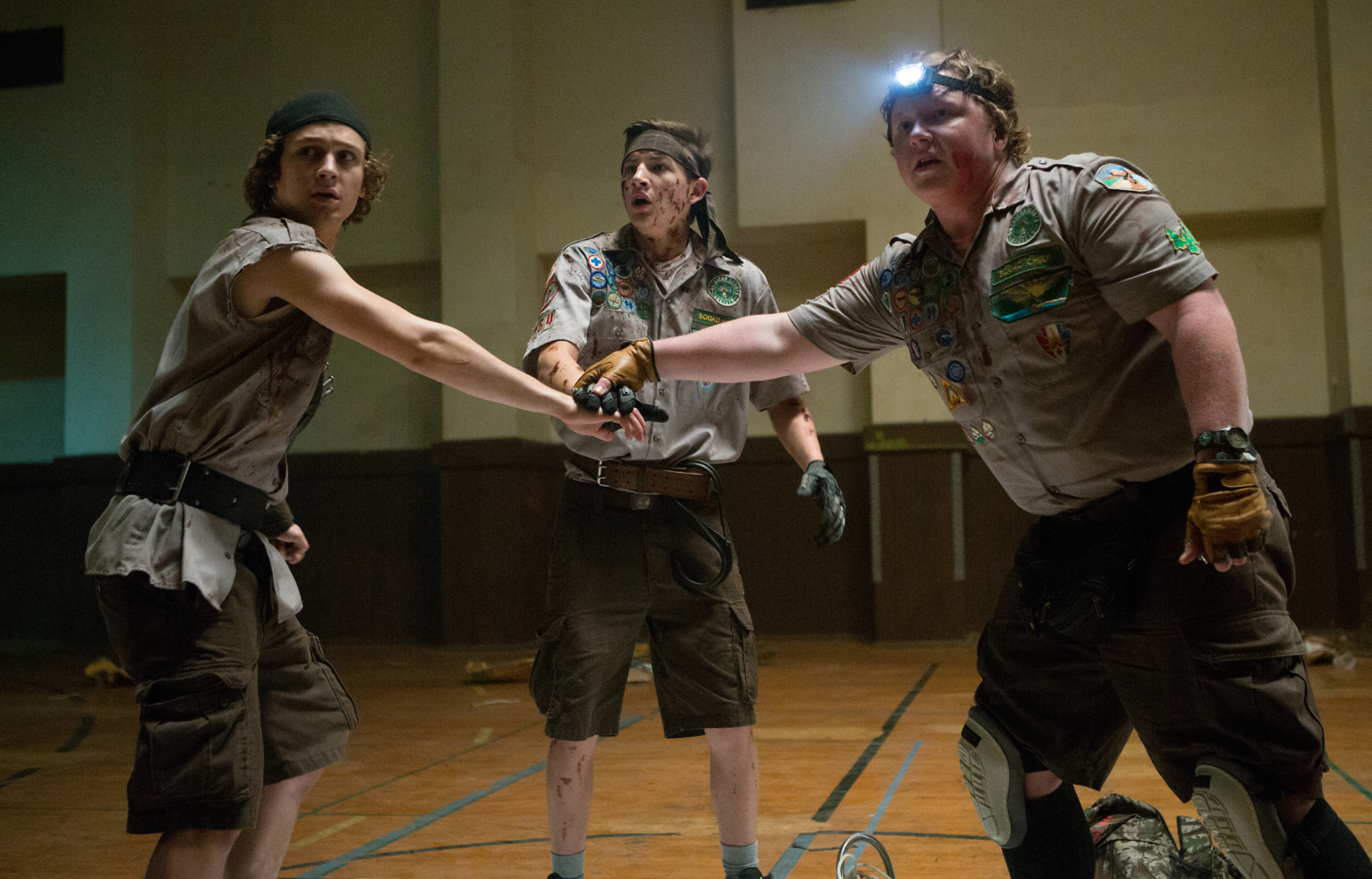 Still of Logan Miller, Tye Sheridan and Joey Morgan in Skautai pries zombius (2015)