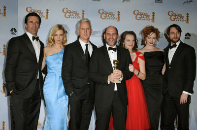 January Jones, Elisabeth Moss, Jon Hamm, Christina Hendricks, Vincent Kartheiser, John Slattery and Matthew Weiner at event of The 66th Annual Golden Globe Awards (2009)