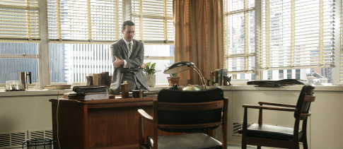 Still of Jon Hamm in MAD MEN. Reklamos vilkai (2007)