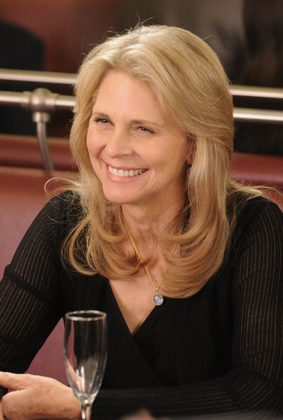 Still of Lindsay Wagner in Warehouse 13 (2009)