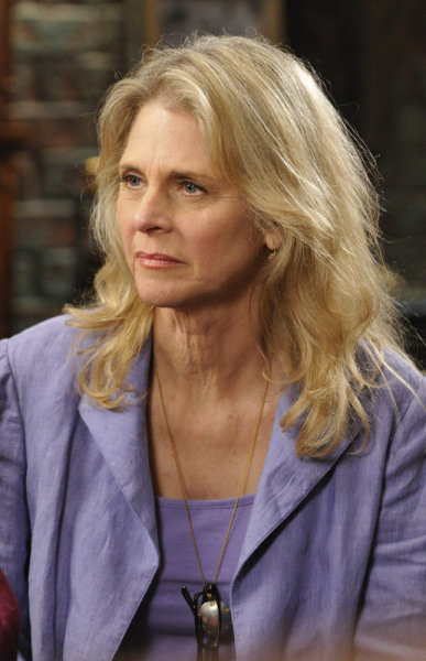 Still of Lindsay Wagner in Warehouse 13 (2009)