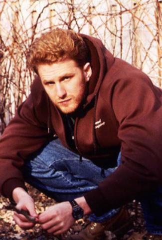 Michael Rapaport co-stars as Paul