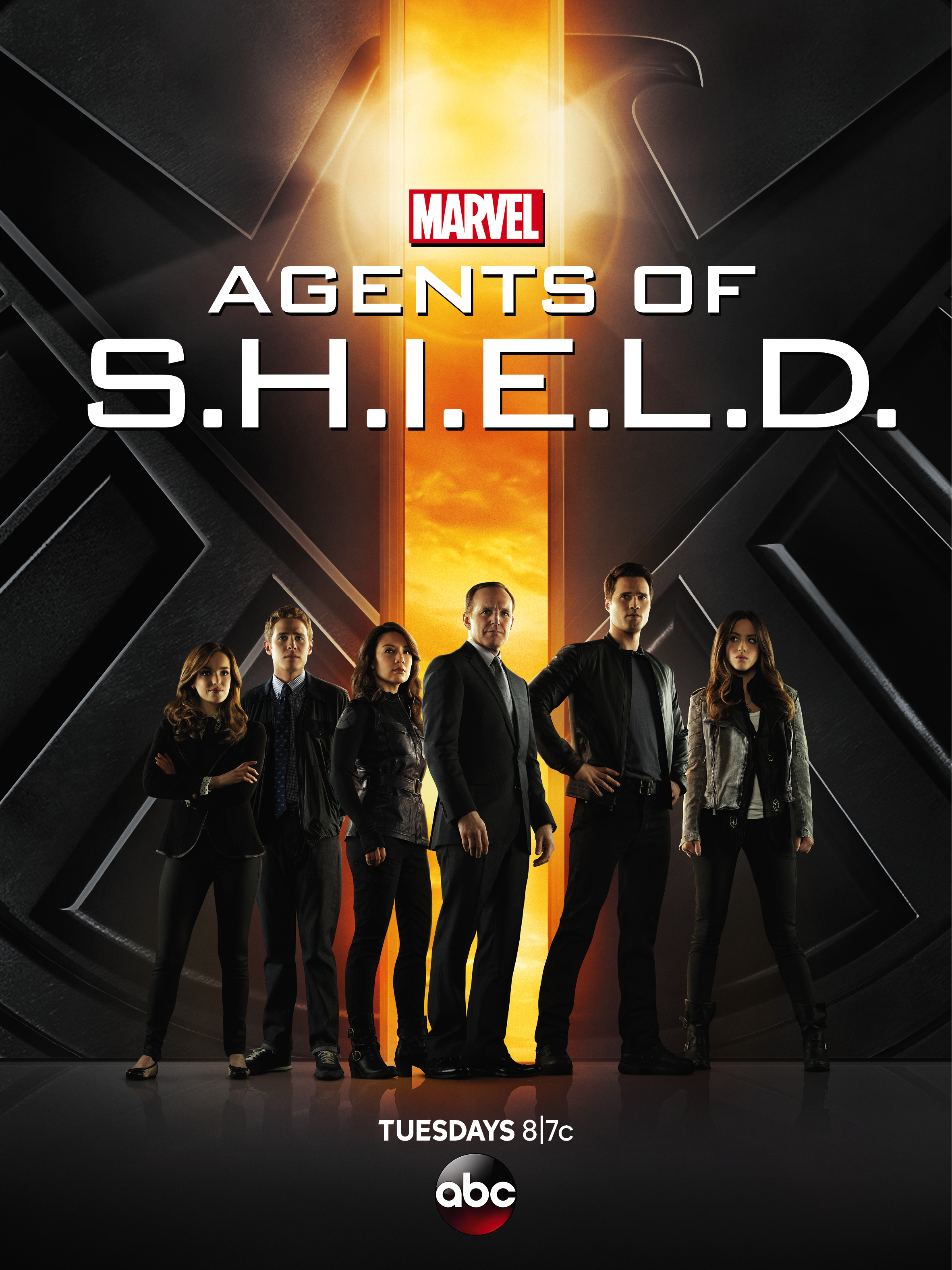 Ming-Na Wen, Clark Gregg, Iain De Caestecker, Brett Dalton, Chloe Bennet and Elizabeth Henstridge in Agents of S.H.I.E.L.D. (2013)