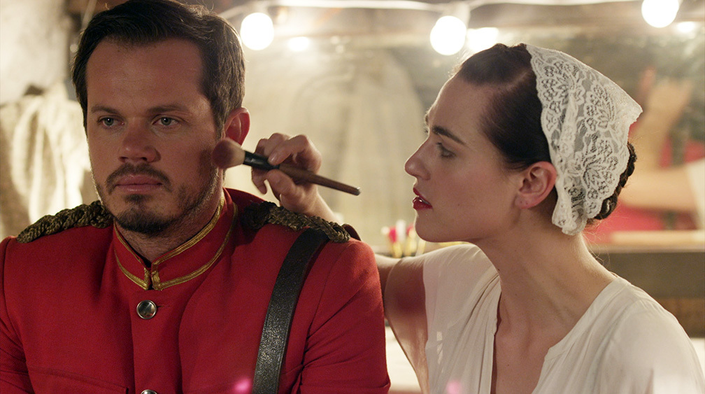 Still of Katie McGrath and Bok van Blerk in Leading Lady (2014)