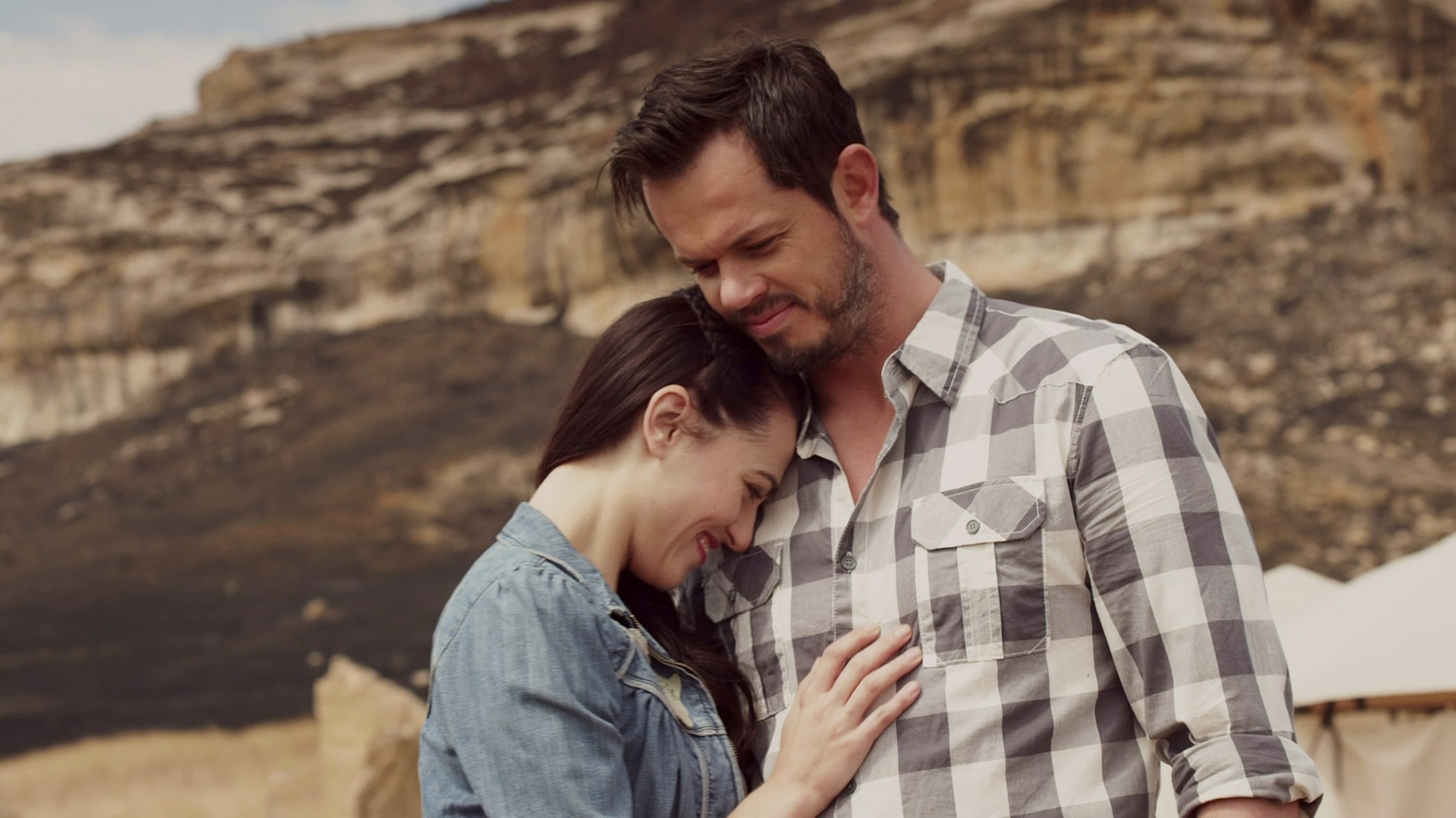 Still of Katie McGrath and Bok van Blerk in Leading Lady (2014)