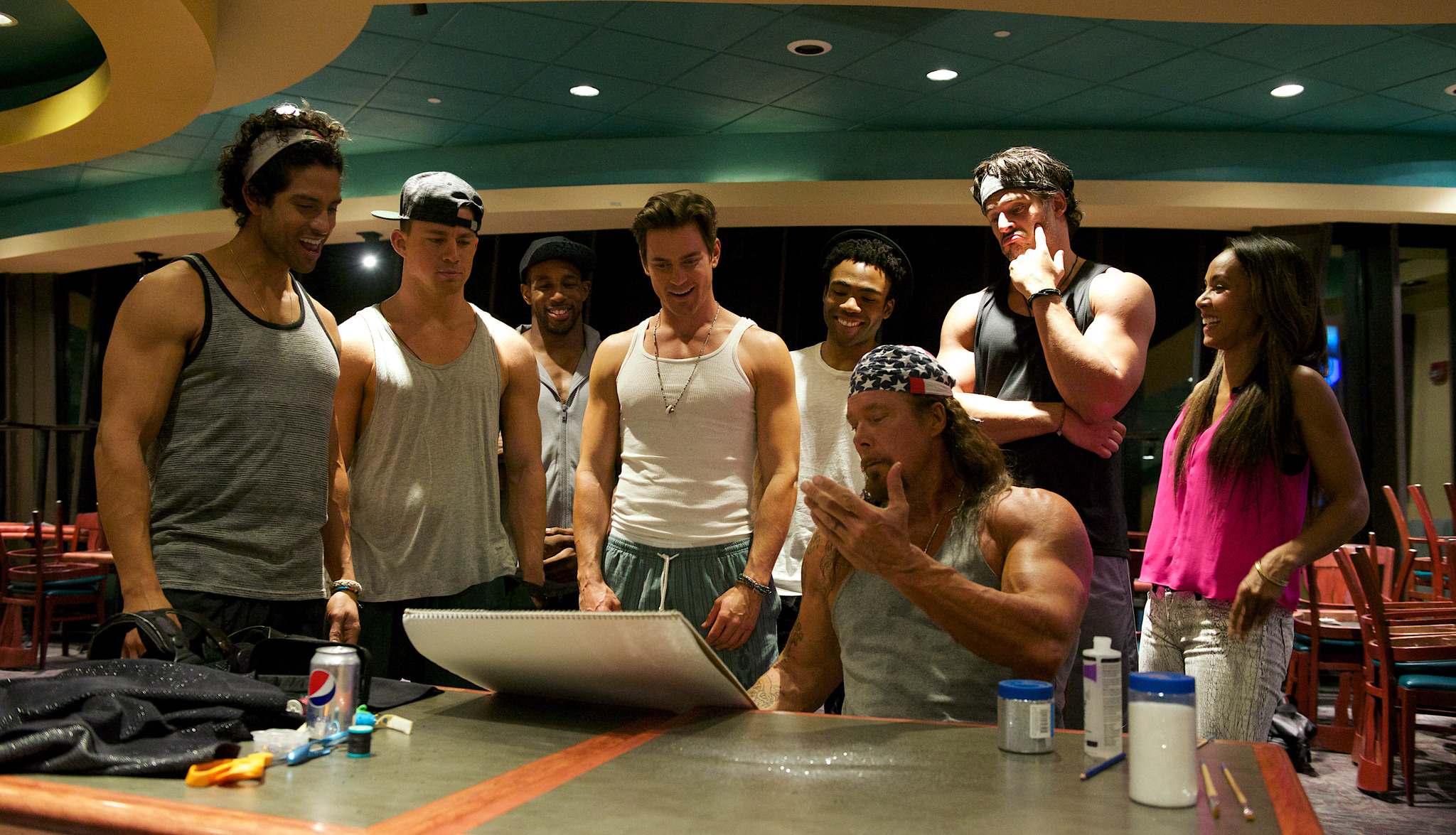 Still of Jada Pinkett Smith, Matt Bomer, Joe Manganiello, Kevin Nash, Adam Rodriguez and Channing Tatum in Magiskasis Maikas XXL (2015)