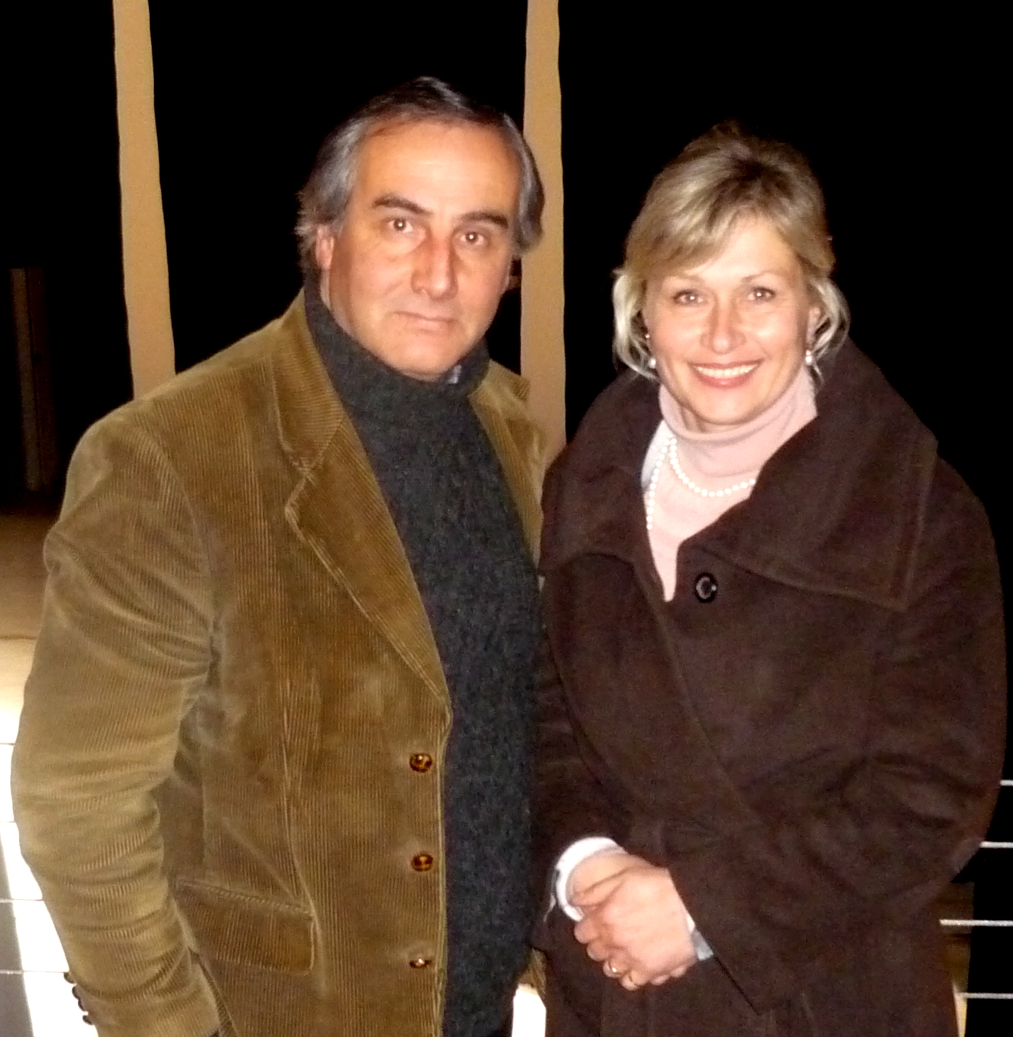 Luis Vitalino Grandón with actress Irina Saverskaia at event of Las Tres Hermanas