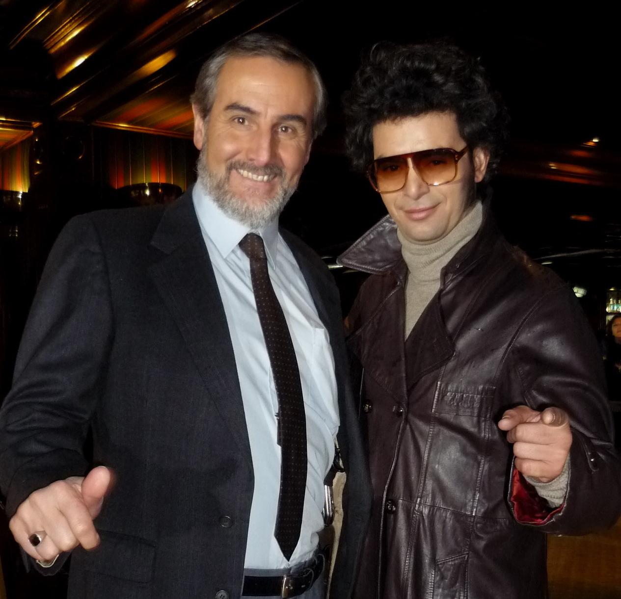 Luis Vitalino Grandón with actor Mauricio Diocares on set shooting 