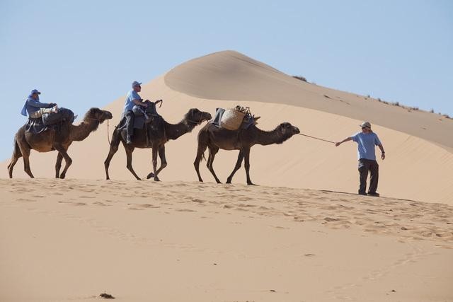 Still of Robert Keiley and Kevin Coursey in Expedition Impossible (2011)