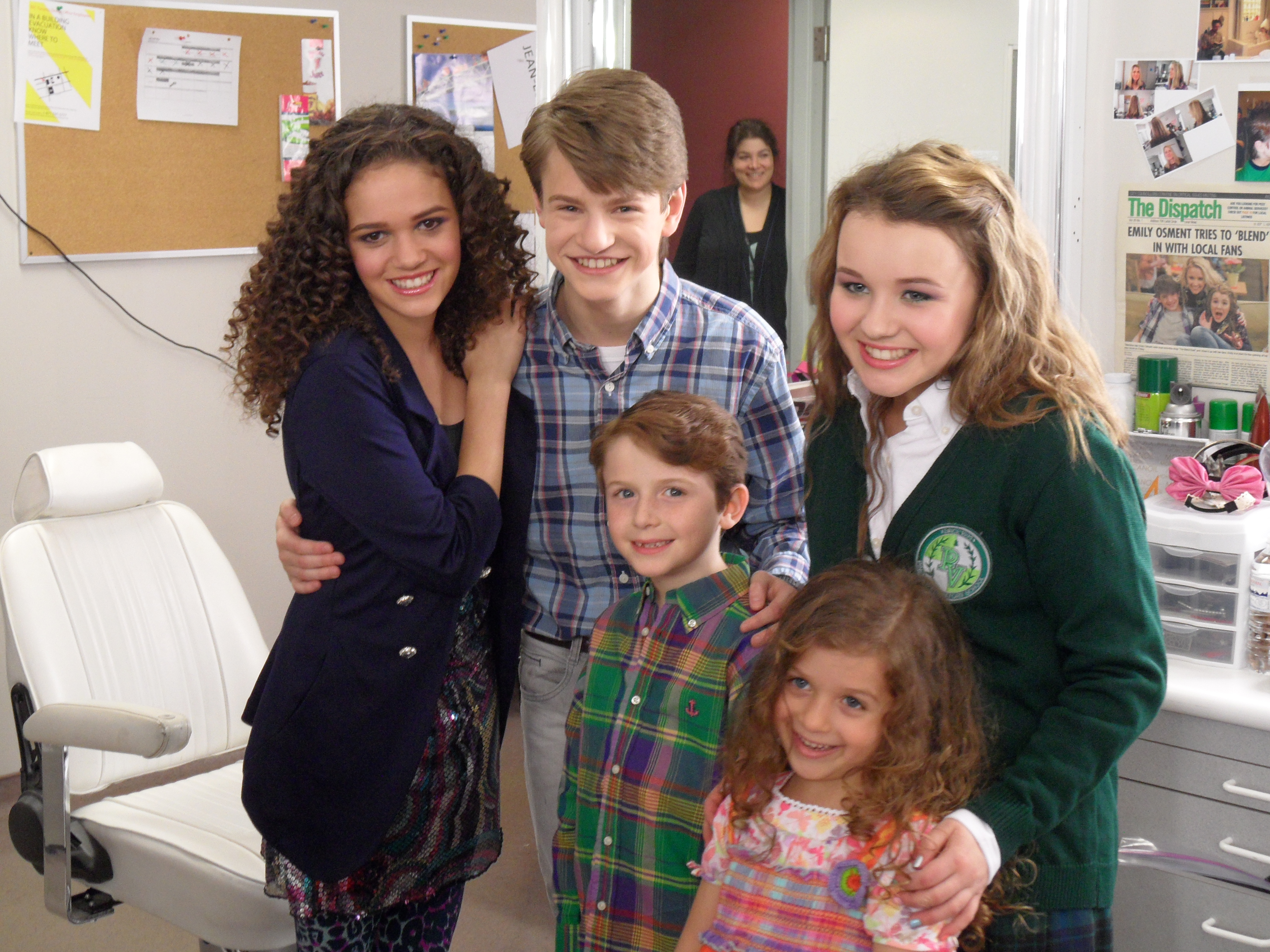Life with Boys (TV series) - on set with Madison Pettis (Allie), Michael Murphy (Sam), Torri Webster (Tess), and Vanessa Coelho (young Tess). Jayden playing young Sam. June 2011