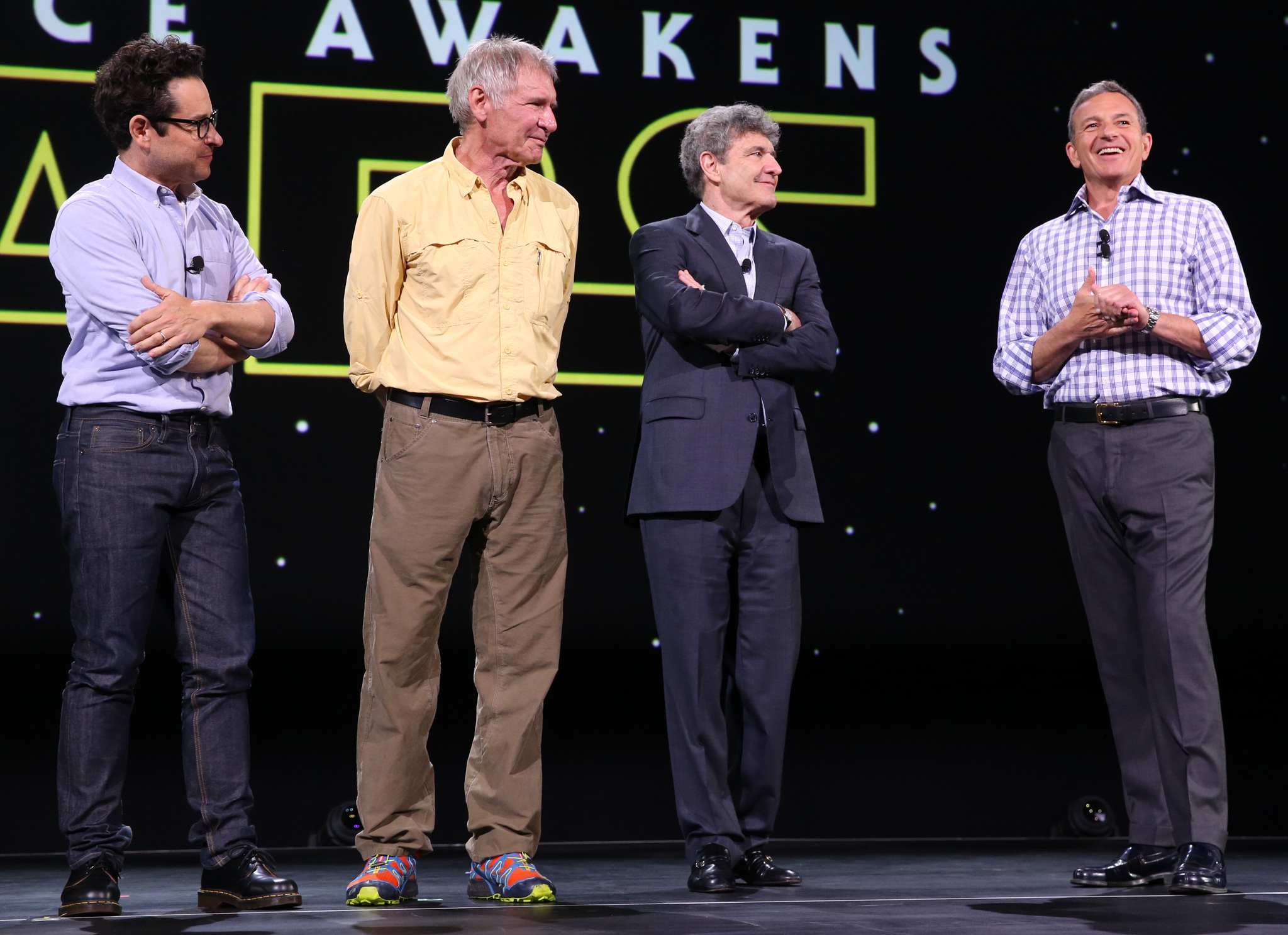 Harrison Ford, J.J. Abrams, Alan Horn and Robert A. Iger at event of Zvaigzdziu karai: galia nubunda (2015)