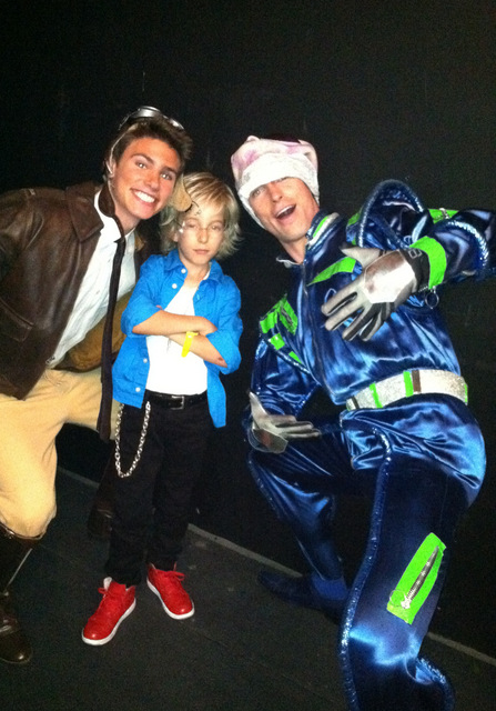 Austin & Ally Episode: Costumes and Courage 2012