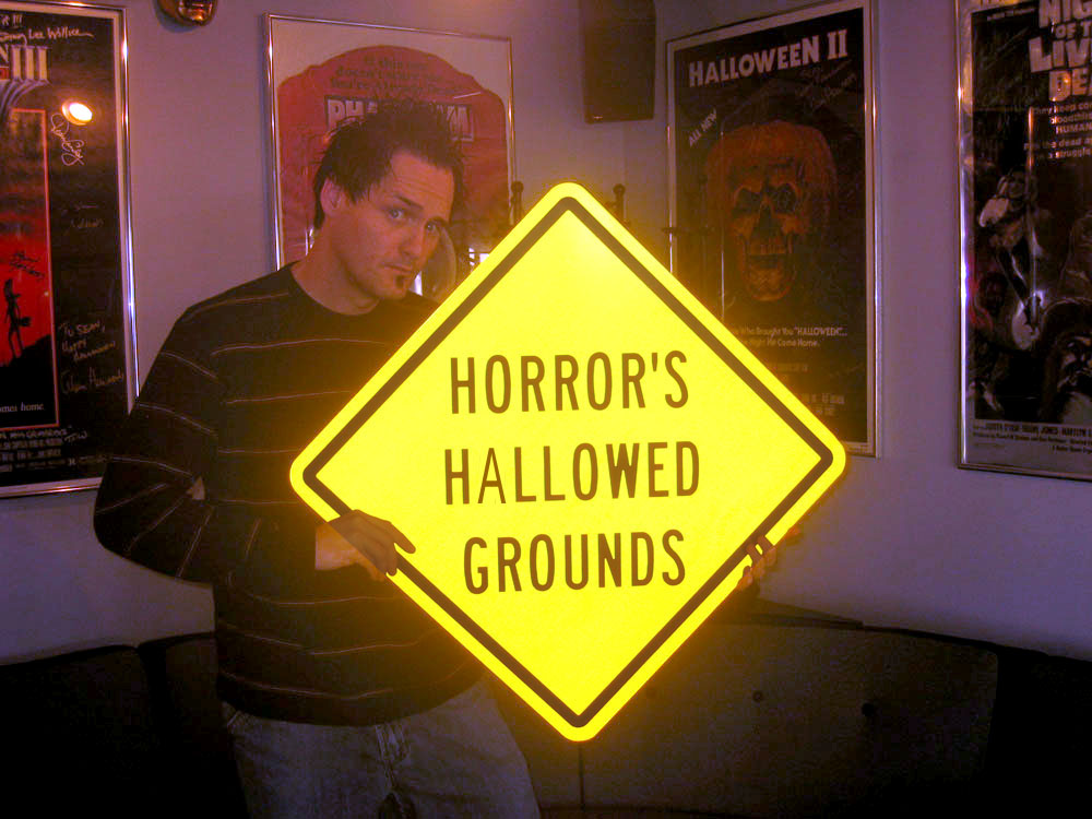Horror's Hallowed Grounds (2006)