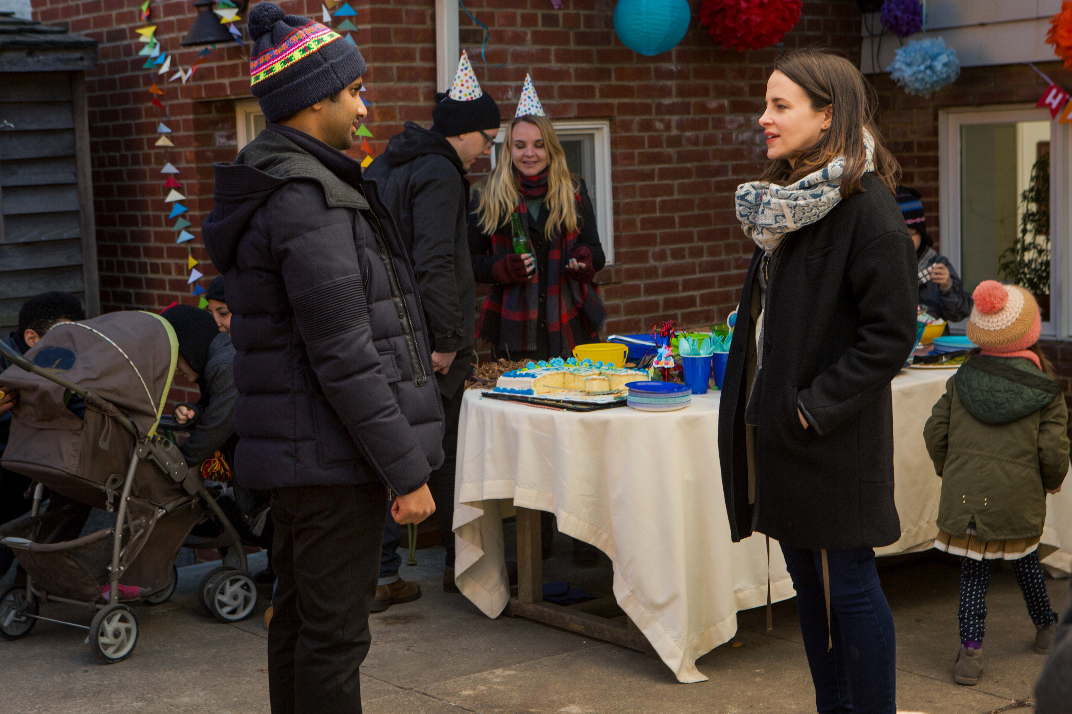 Still of Aziz Ansari and Noël Wells in Master of None (2015)