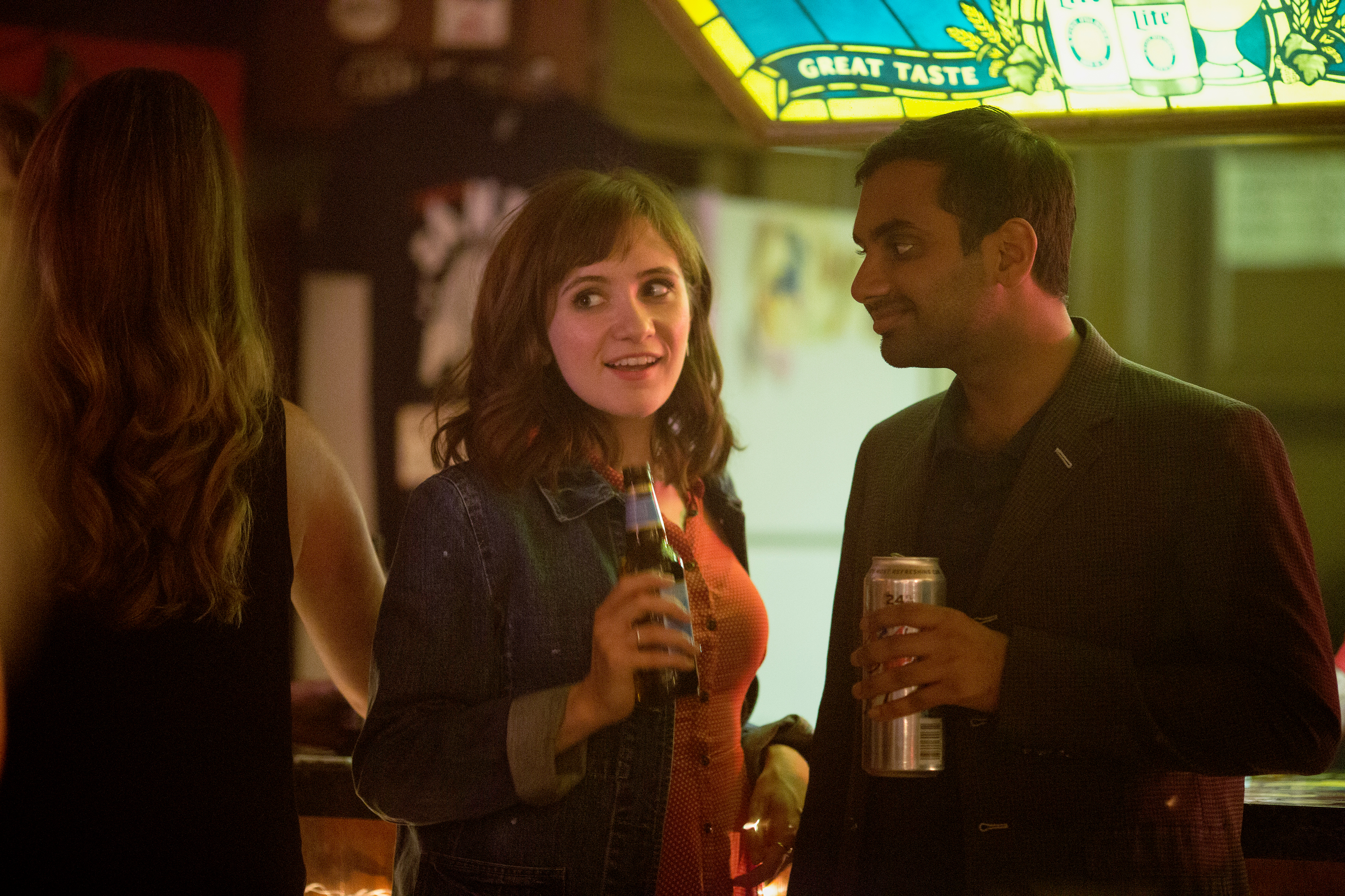 Still of Aziz Ansari and Noël Wells in Master of None (2015)