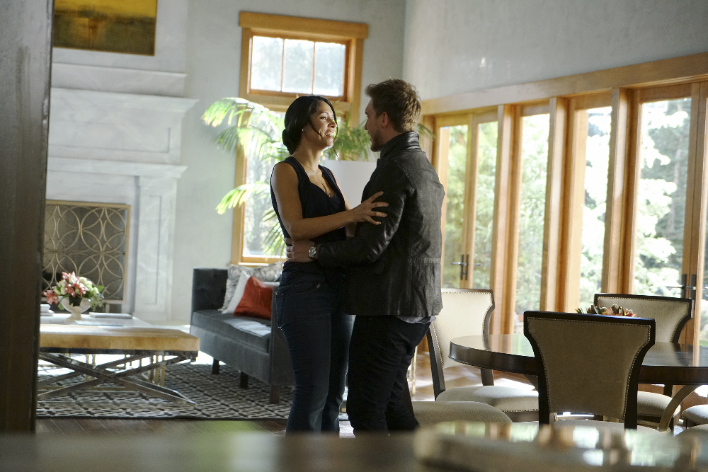 Still of Scott Michael Foster and Miranda Rae Mayo in Blood & Oil (2015)