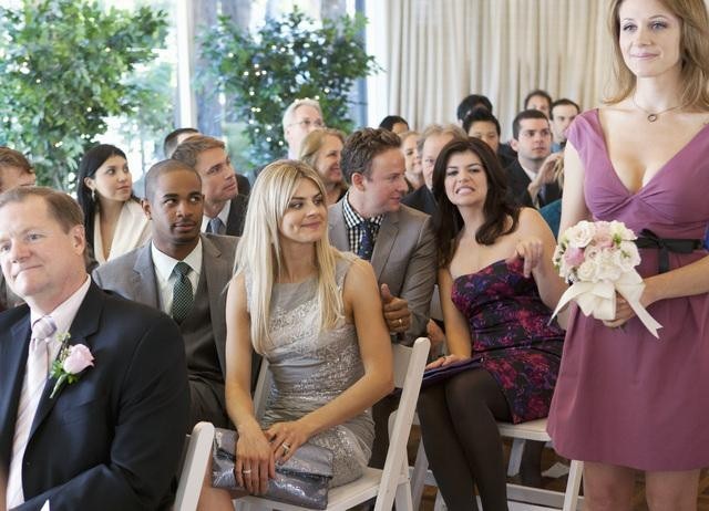 Still of Stephen Guarino, Damon Wayans Jr., Casey Wilson and Eliza Coupe in Happy Endings (2011)