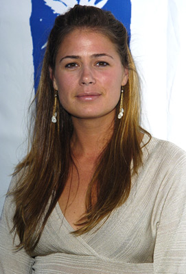 Maura Tierney