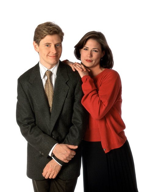 Dave Foley and Maura Tierney in NewsRadio (1995)