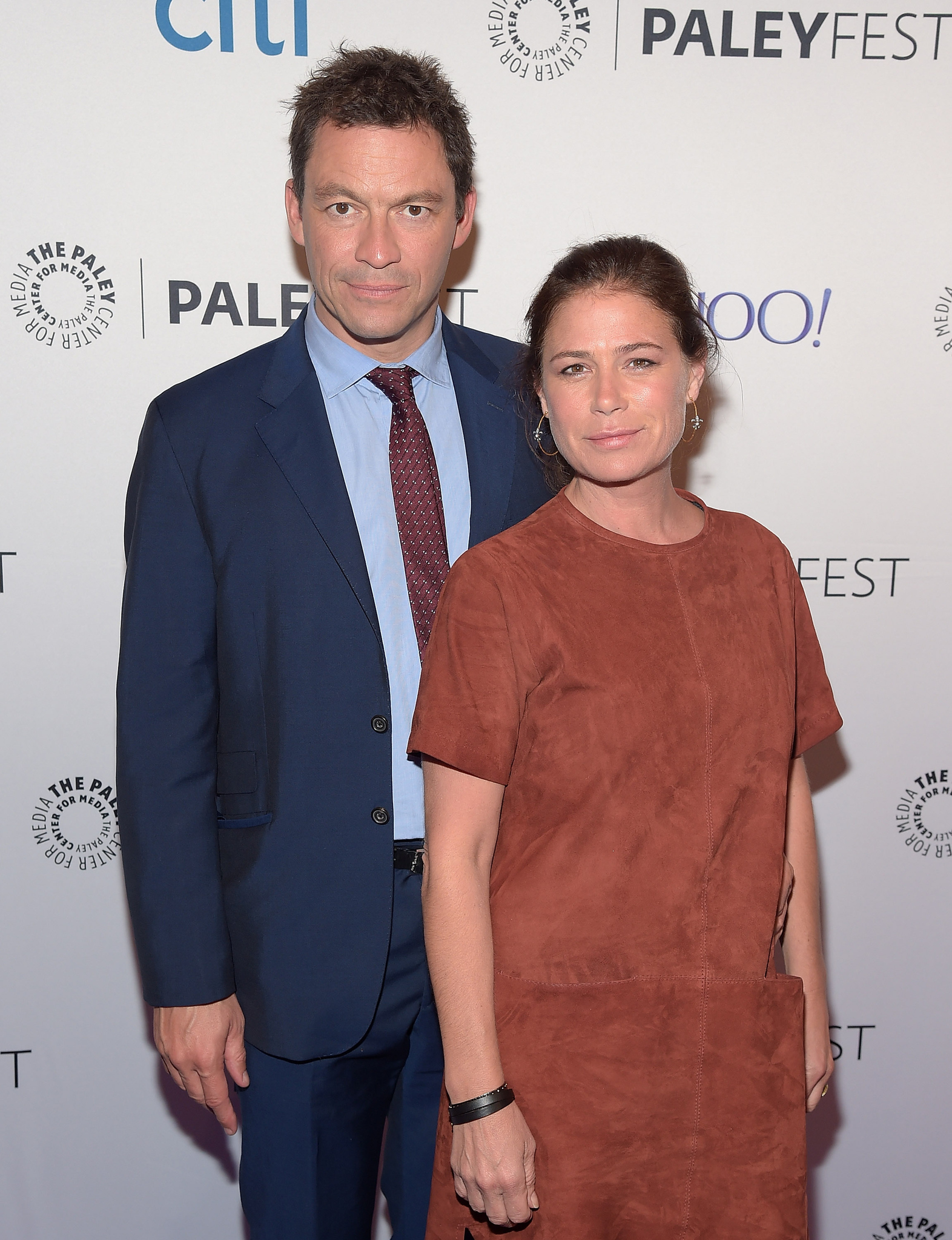 Maura Tierney and Dominic West