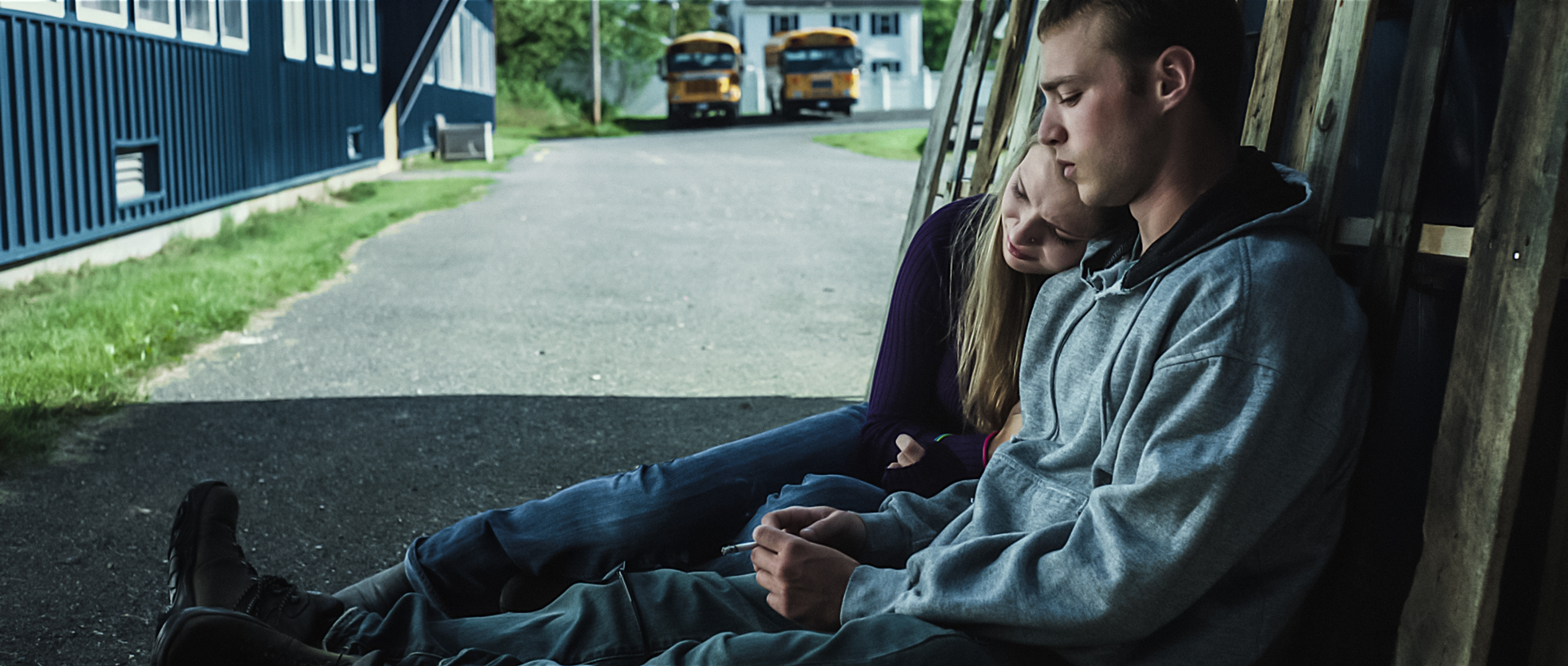 Still of Emory Cohen and Zoe Levin in Beneath the Harvest Sky (2013)