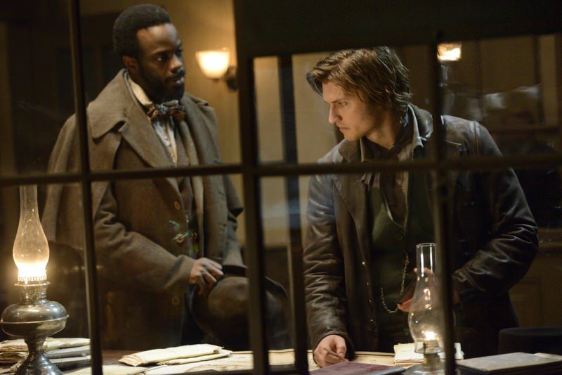 Still of Ato Essandoh and Tom Weston-Jones in Copper (2012)