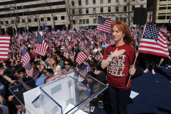 Still of Kathy Griffin in Kathy Griffin: My Life on the D-List (2005)