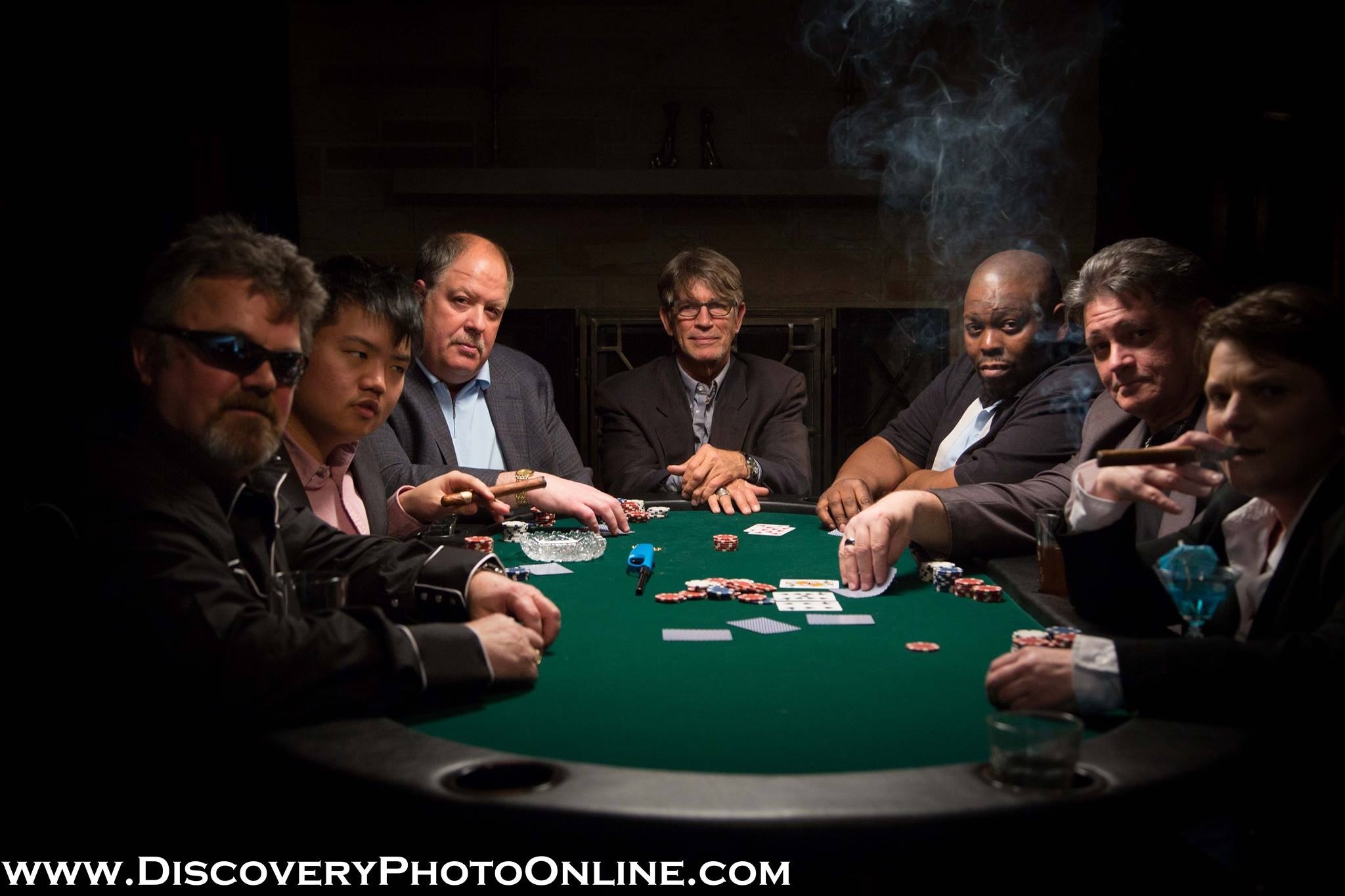 Poker scene with Eric Roberts in Lux in Tenebris.