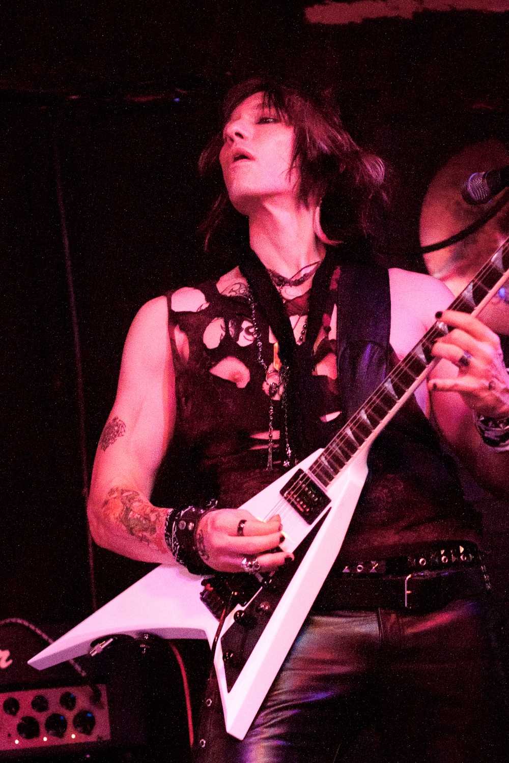 Brev Sullivan w RR1 flying V