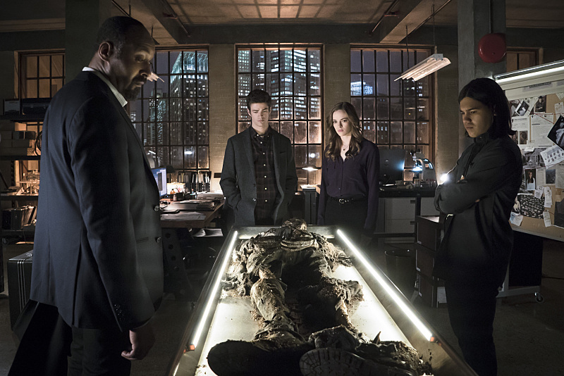 Still of Jesse L. Martin, Danielle Panabaker, Grant Gustin and Carlos Valdes in The Flash (2014)