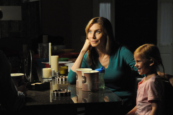 Morgan Hinkleman, Elizabeth Mitchell, and Tim Guinee in the pilot episode of NBC's Revolution