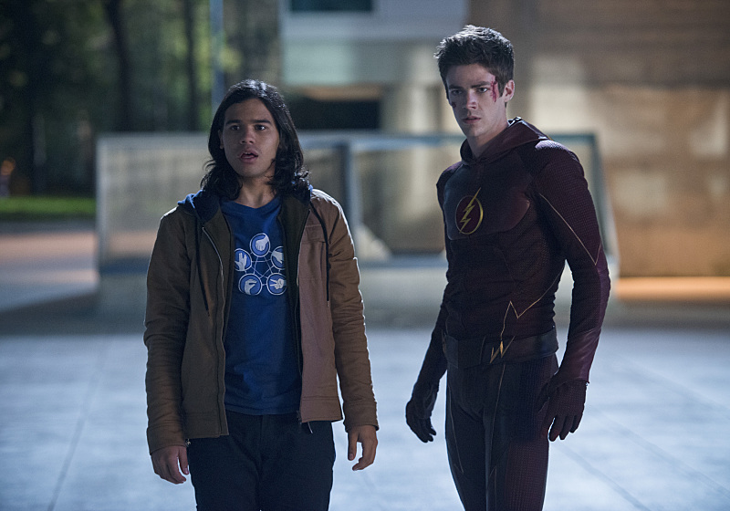 Still of Grant Gustin and Carlos Valdes in The Flash (2014)