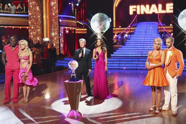 Still of Tom Bergeron, Brooke Burke-Charvet, Katherine Jenkins, Cheryl Burke, Donald Driver, Mark Ballas and Peta Murgatroyd in Dancing with the Stars (2005)