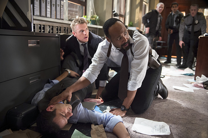 Still of Jesse L. Martin, Patrick Sabongui and Rick Cosnett in The Flash (2014)