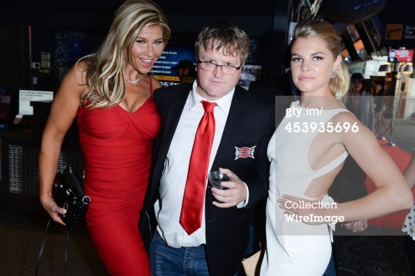Sarah Jurgens, Shannon LeRoux, and Mike Smith at the Swearnet premiere.