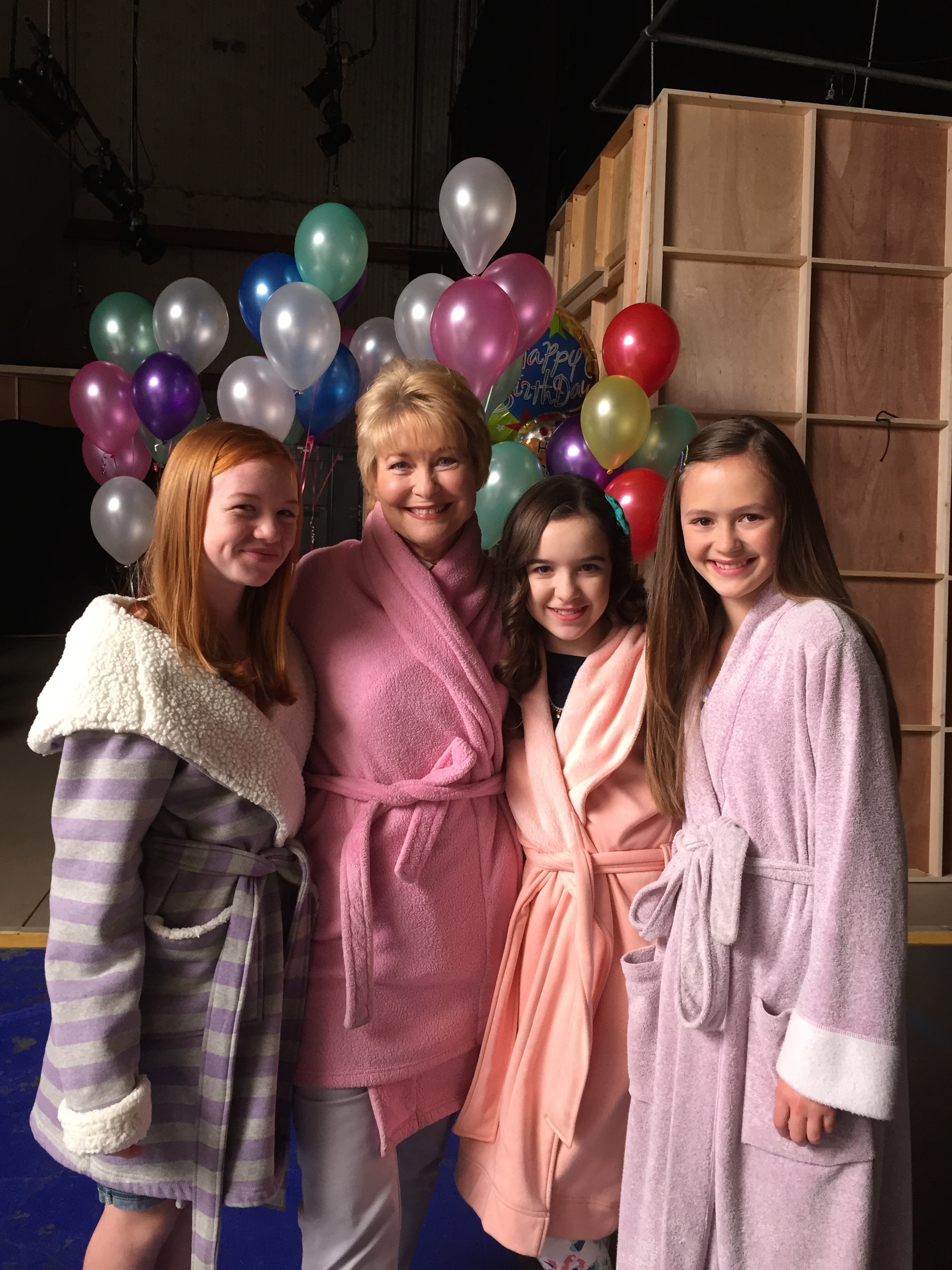 Just Add Magic set -2015 Abby Donnelly, Dee Wallace, Aubrey Miller, Olivia Sanabia