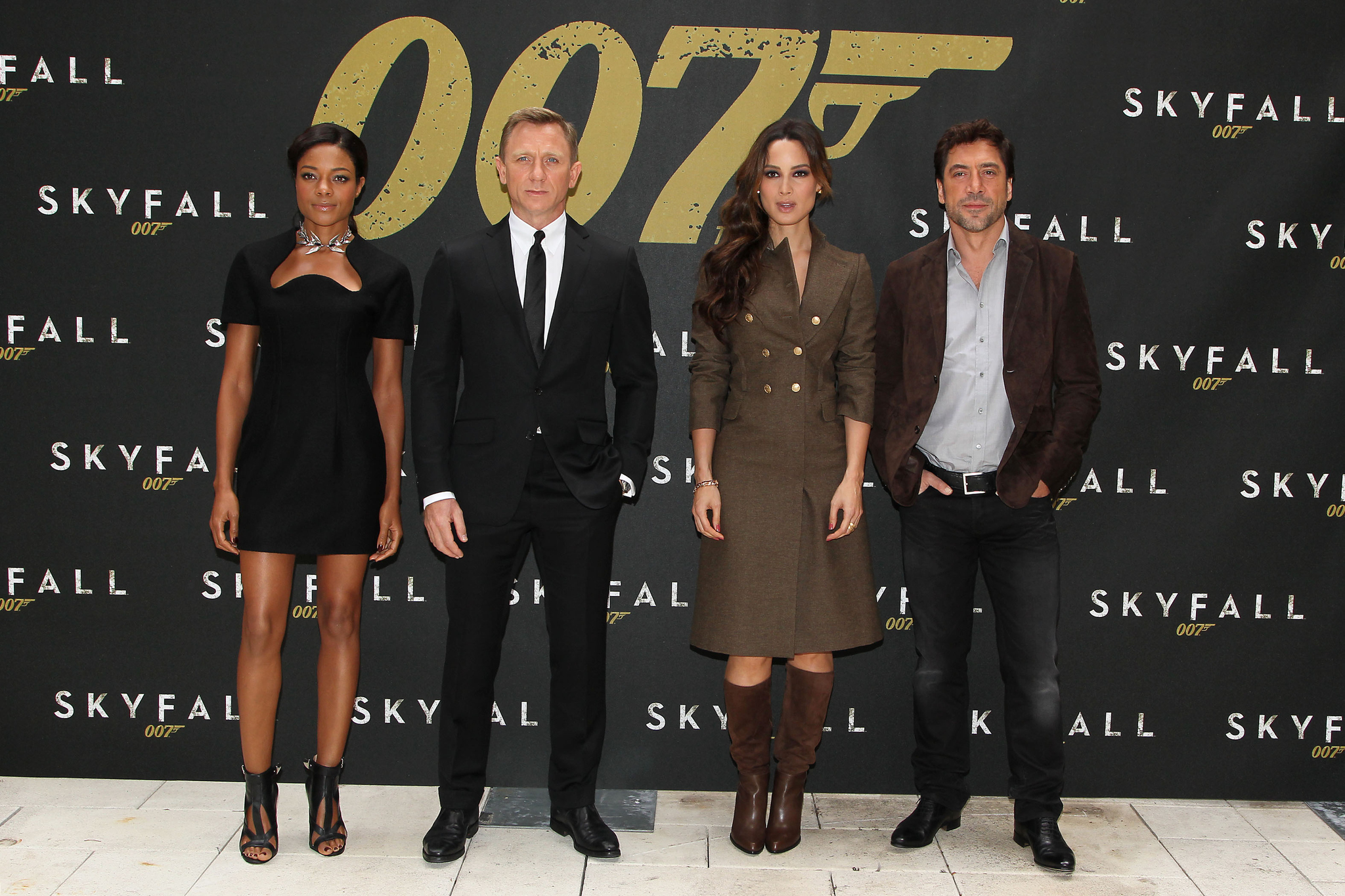 Javier Bardem, Daniel Craig, Naomie Harris and Bérénice Marlohe at event of Operacija Skyfall (2012)