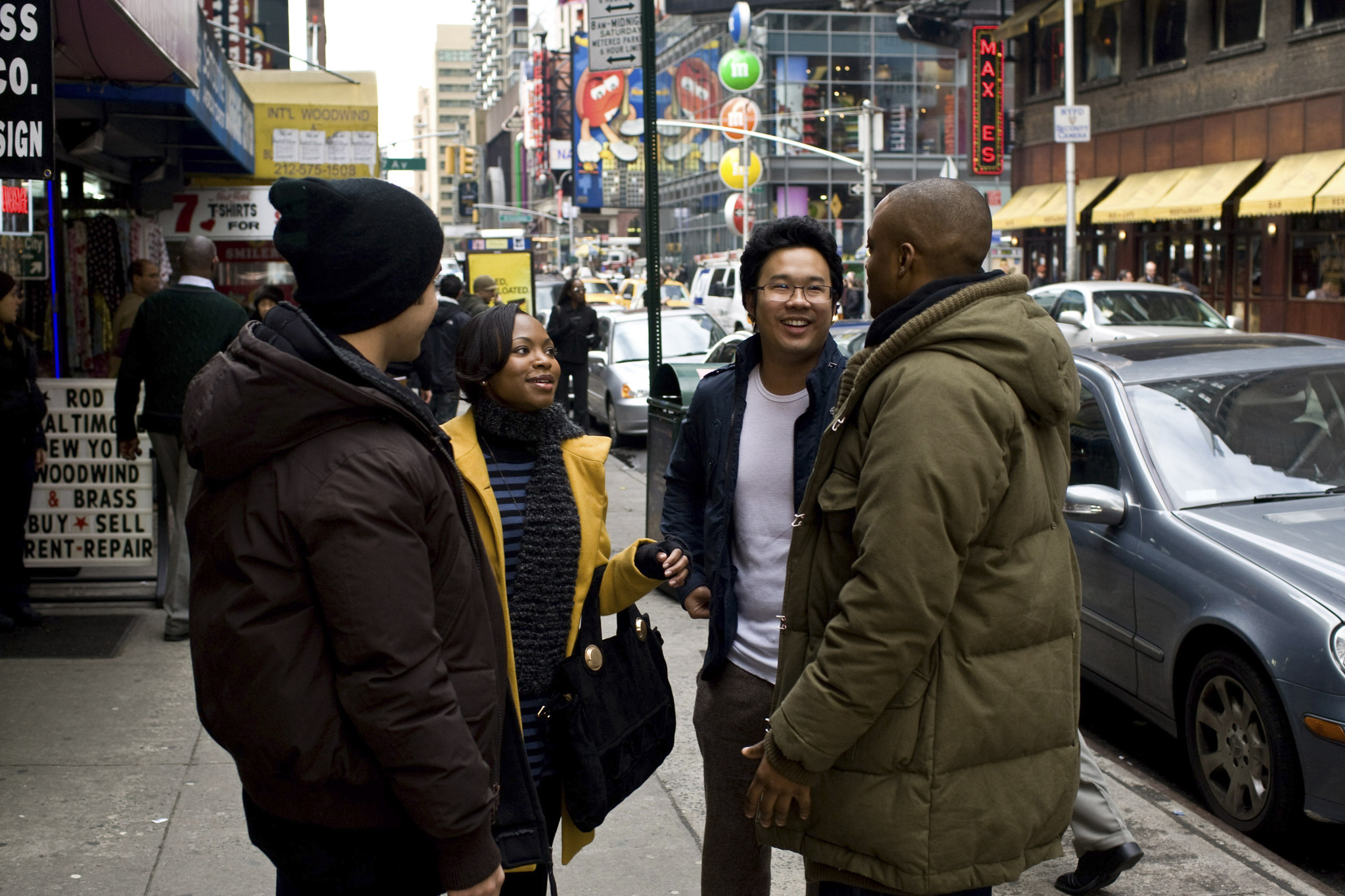 Still of Kevin Tancharoen, Naturi Naughton, Walter Perez and Collins Pennie in Tapti zvaigzde (2009)