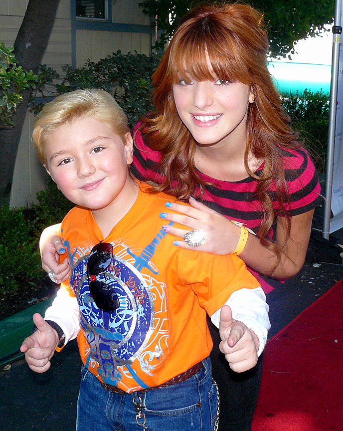 Zachary_Alexander_Rice and Bella_Thorne from Disney Shake It Up http://www.imdb.com/name/nm3420473/