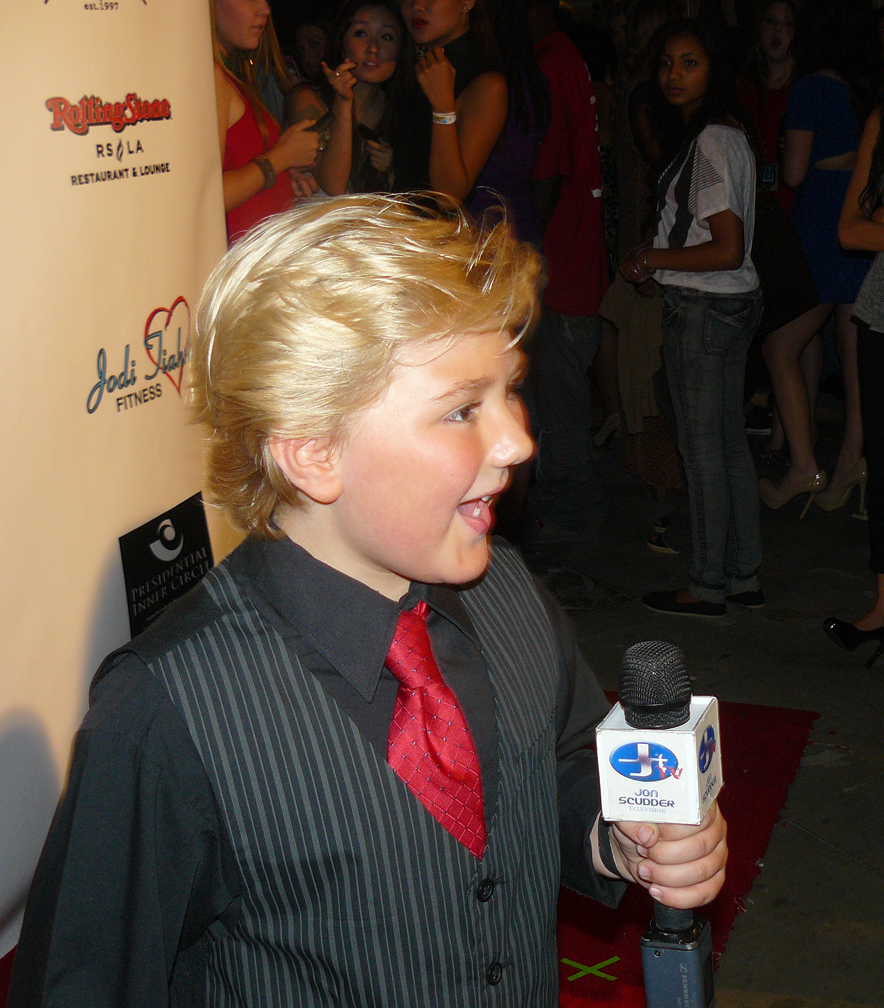 Zachary Alexander Rice on the Red Carpet Teen Choice Awards Rolling Stones After Party http://tinyurl.com/3uzzowk