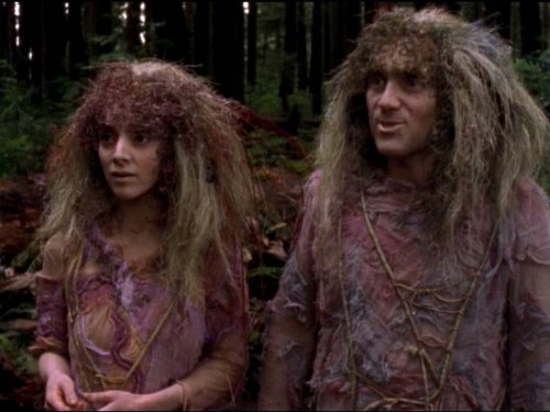 Still of Armin Shimerman and Frida Betrani in Stargate SG-1 (1997)