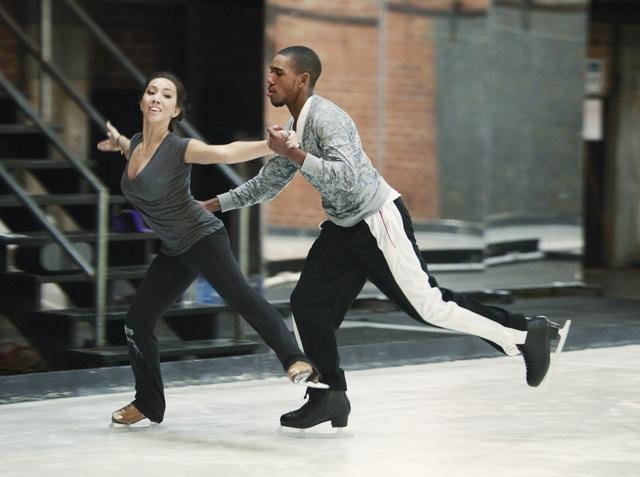 Still of Brandon Mychal Smith and Keauna McLaughlin in Skating with the Stars (2010)