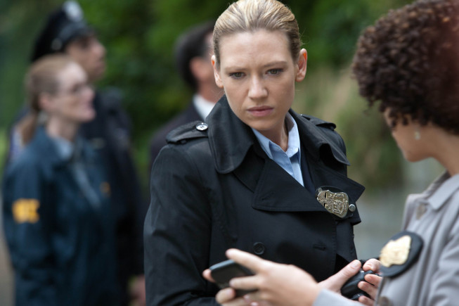 Still of Anna Torv and Jasika Nicole in Ties riba (2008)