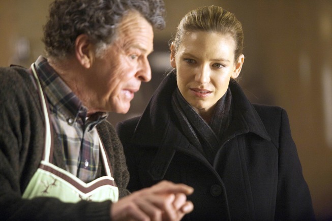 Still of John Noble and Anna Torv in Ties riba (2008)