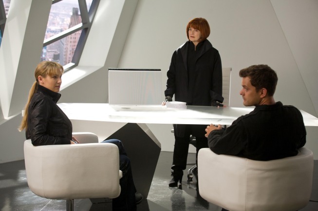 Still of Blair Brown, Joshua Jackson and Anna Torv in Ties riba (2008)