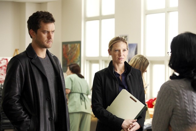 Still of Joshua Jackson and Anna Torv in Ties riba (2008)